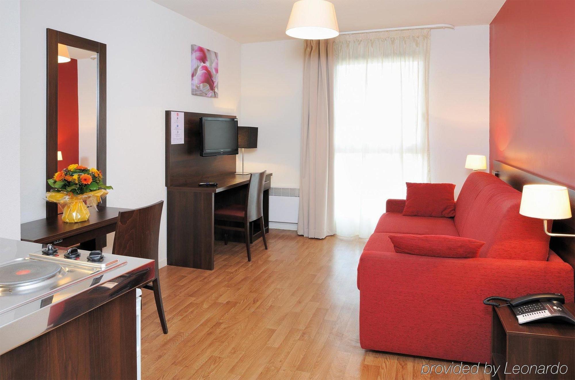 Sejours & Affaires Paris-Malakoff Aparthotel Стая снимка